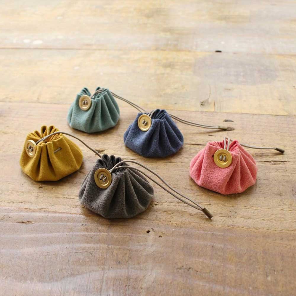 Cohana Seki mini scissors in drawstring pouch – 1pc | De Bondt