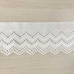 Broderie anglaise shiny 75mm white - 18.4m