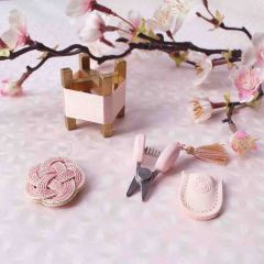 Cohana Sakura spool and needle threader set pink - 1pc